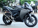 Honda CBR150 bí ẩn với xám Commander