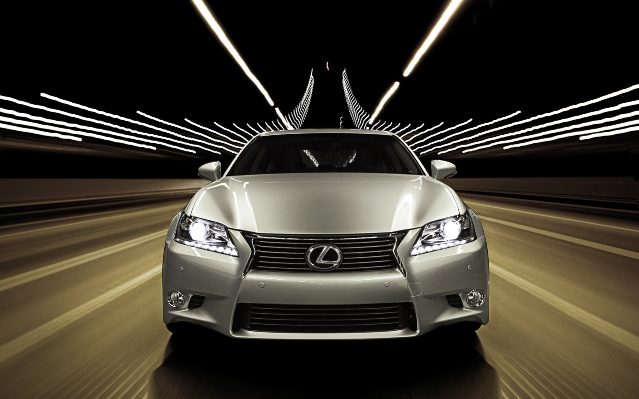 Lexus GS 350 2013 “chiến sĩ” mới trong phân khúc Sedan hạng sang.