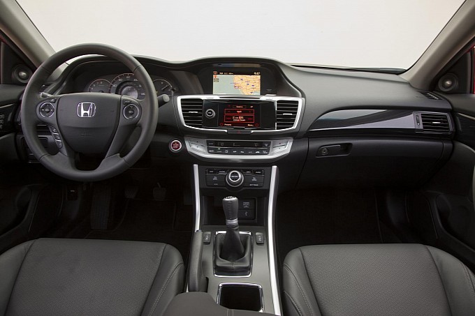 Honda nâng cấp nhẹ Accord 2014