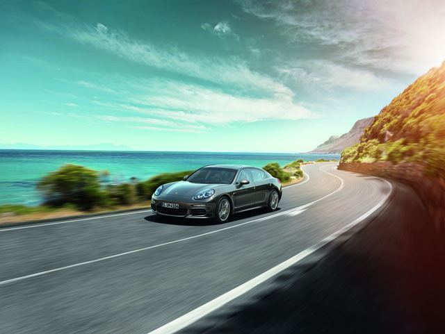 Porsche Panamera sẽ về Việt Nam với giá 4,5 tỷ đồng