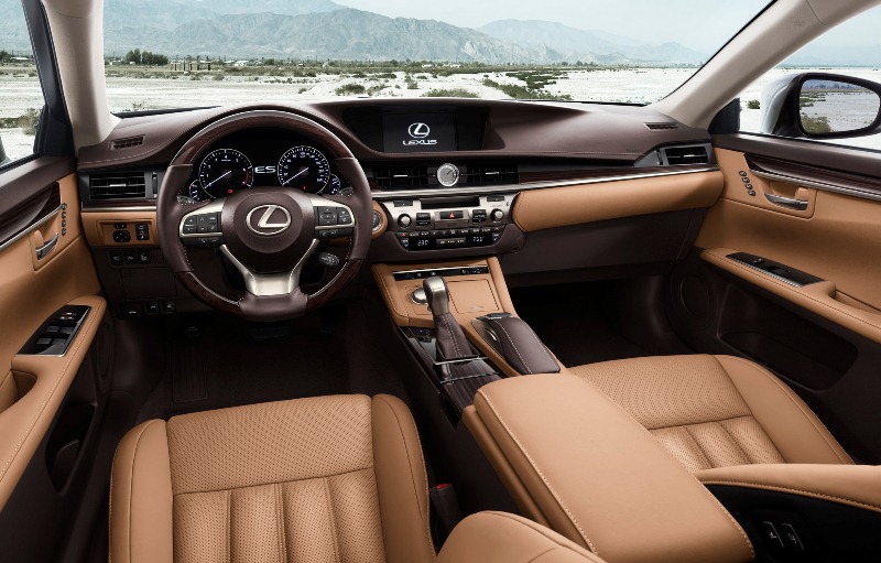 Lexus ES mới đã được bán ra, giá từ 2,187 tỷ đồng
