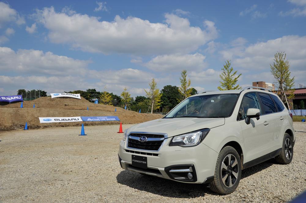 Subaru Forester 2016 lộ diện “bằng xương bằng thịt”