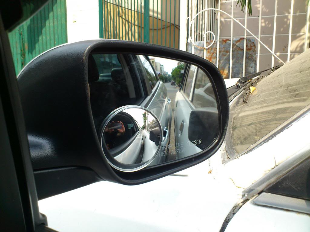 Lưu ý khi chỉnh gương chiếu hậu cho xe ô tô