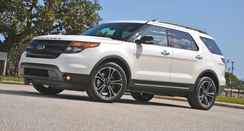 NHTSA điều tra Ford Explorer về vấn đề khí thải a