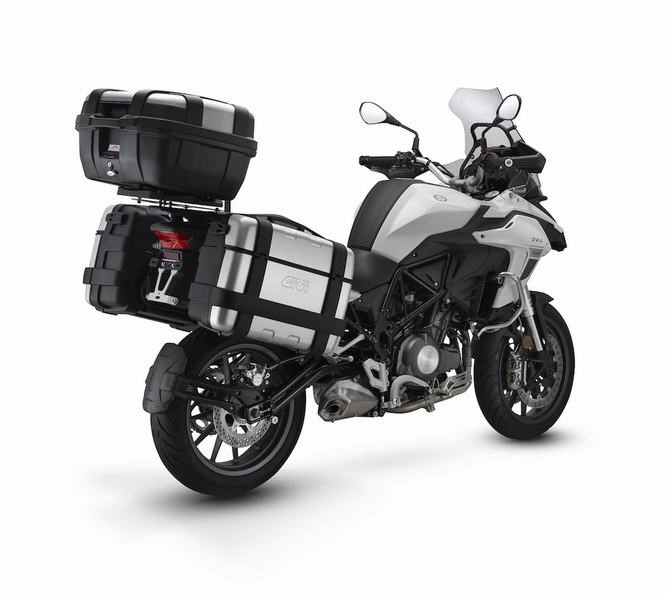 TRK 502 Twin Adventure - Xe đường trường mới của Benelli