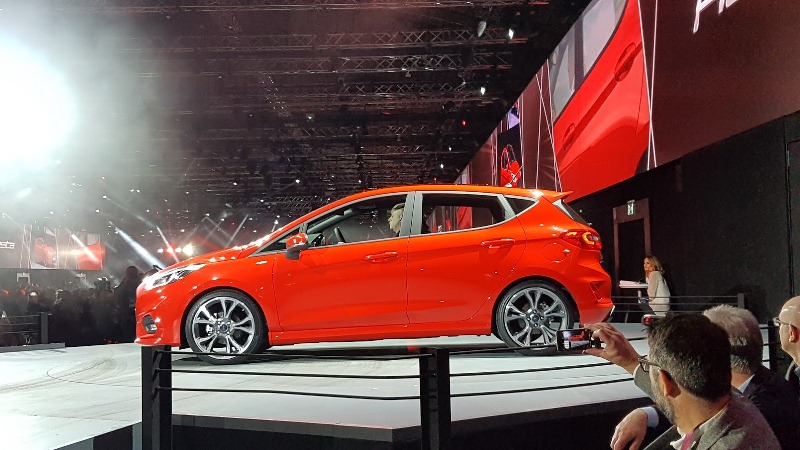 Ford Fiesta 2017 trình làng 4 phiên bản mới với kích thước lớn hơn thế hệ cũ 7