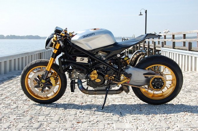 Ducati 1098 lột xác hoàn toàn