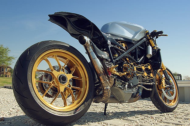 Ducati 1098 lột xác hoàn toàn
