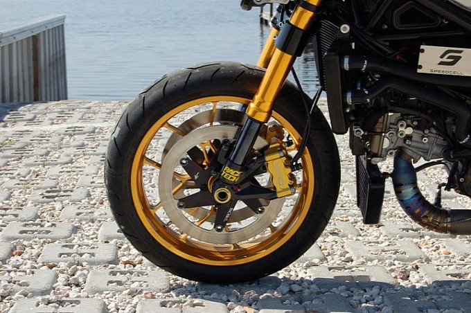 Ducati 1098 lột xác hoàn toàn